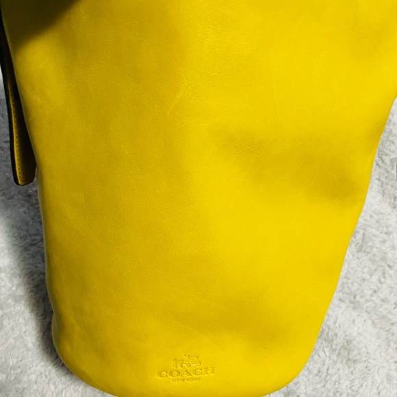 Coach bucket Bag - Picture 8 of 9